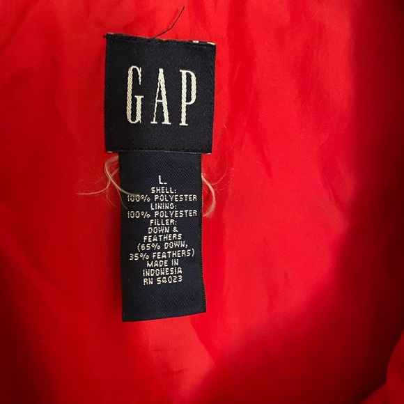 Gap Down Vest - Picture 2 of 5